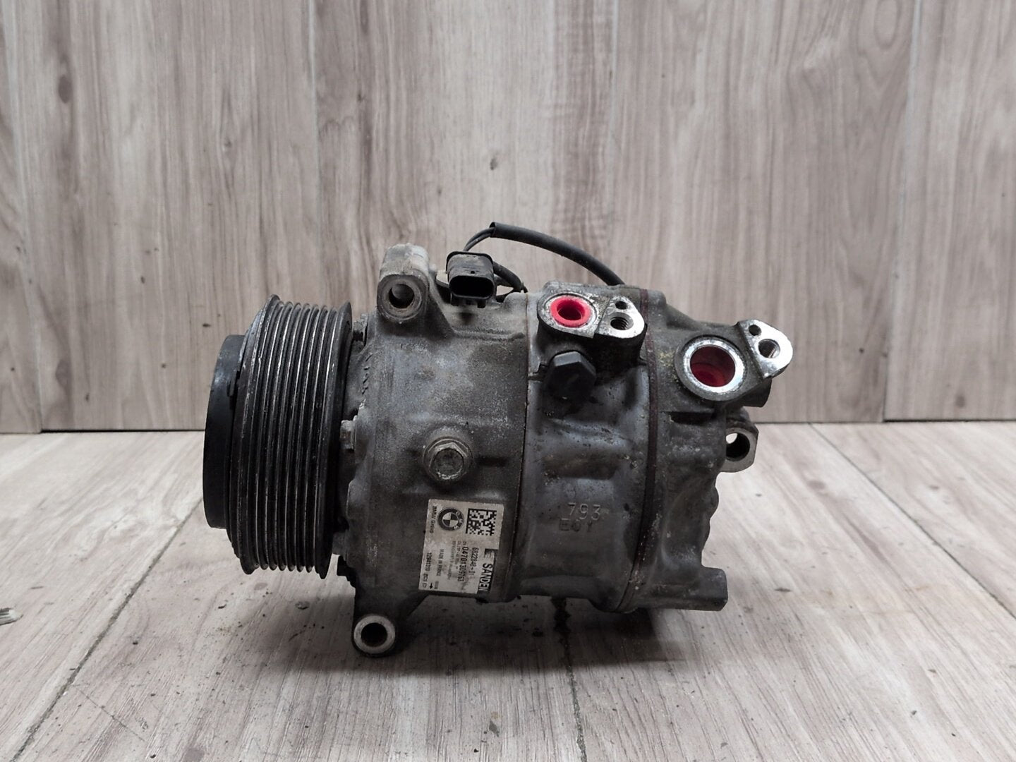 OEM BMW F90 F93 G05 G07 G12 G16 G30 AC Compressor Clutch Pump W/ Pulley N63 S63