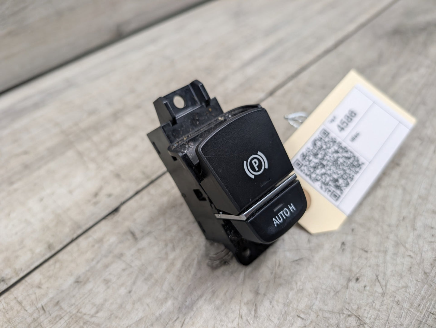 OEM BMW F90 M5 G30 G01 X3 G02 X4 F97 F98 Parking Brake Auto Hold Switch BLACK