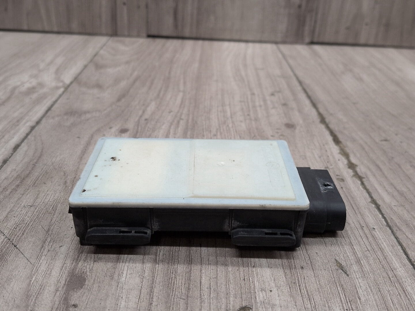 2019 - 2026 BMW X5 G05 Blind Spot Lane Sensor Radar Module 6899157 N63B44M3
