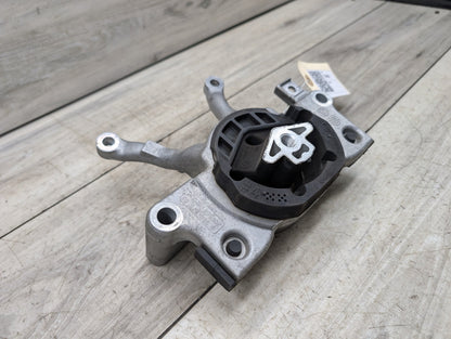 2019-2026 BMW X5 G05 Transmission Mount Bracket 6861567