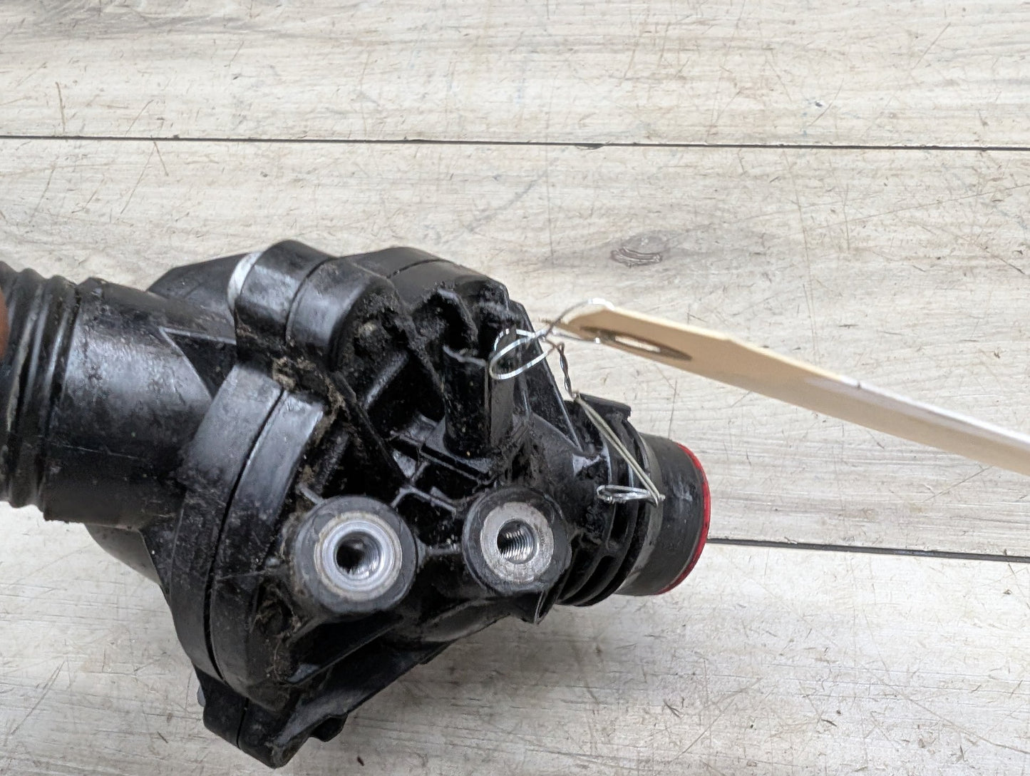 BMW E70 X5 N55B30A Engine Motor Heat Coolant Thermostat 7601158