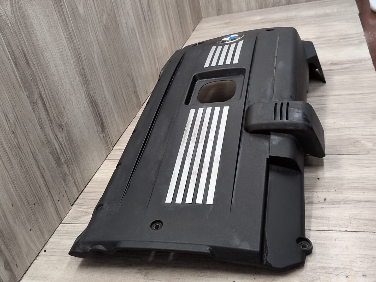 OEM BMW E60 E82 E84 E88 E89 E90 E92 E93 Engine N52 Motor Cover Head Covering
