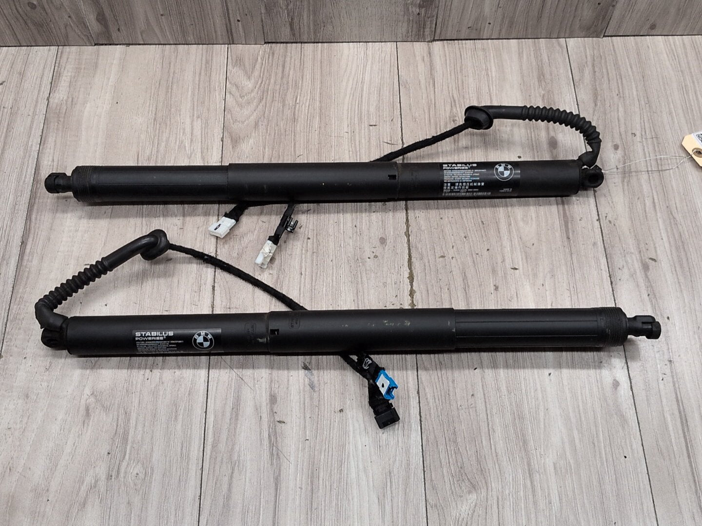 2014 - 2018 BMW X5 F85 Rear Left Right Liftgate Trunk Lid Strut Shock Supports SET 7434041 S63B44T2