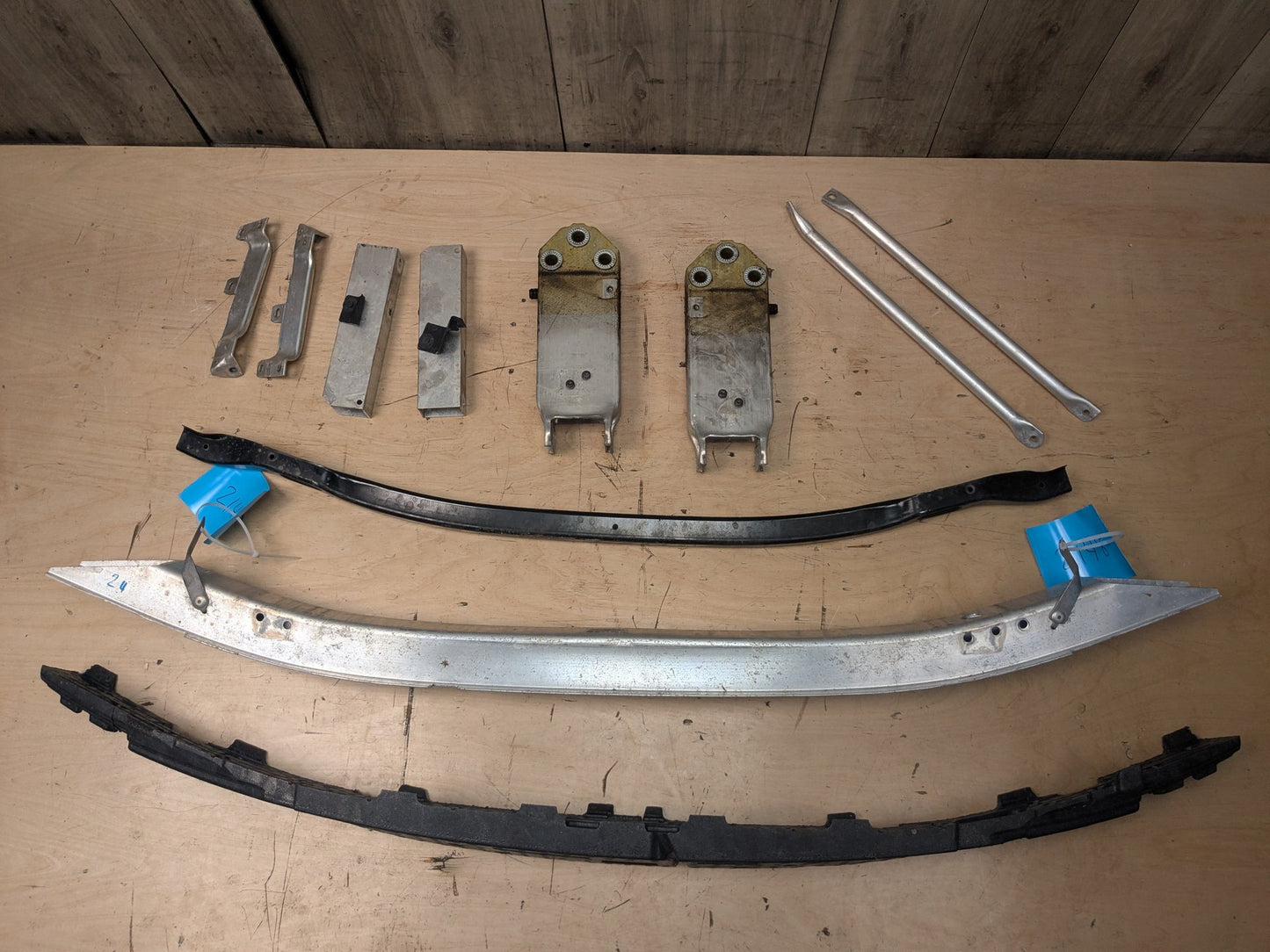 2011 - 2016 BMW 528i F10 Front Bumper Reinforcement Rebar Bar 7200706 N20B20O0