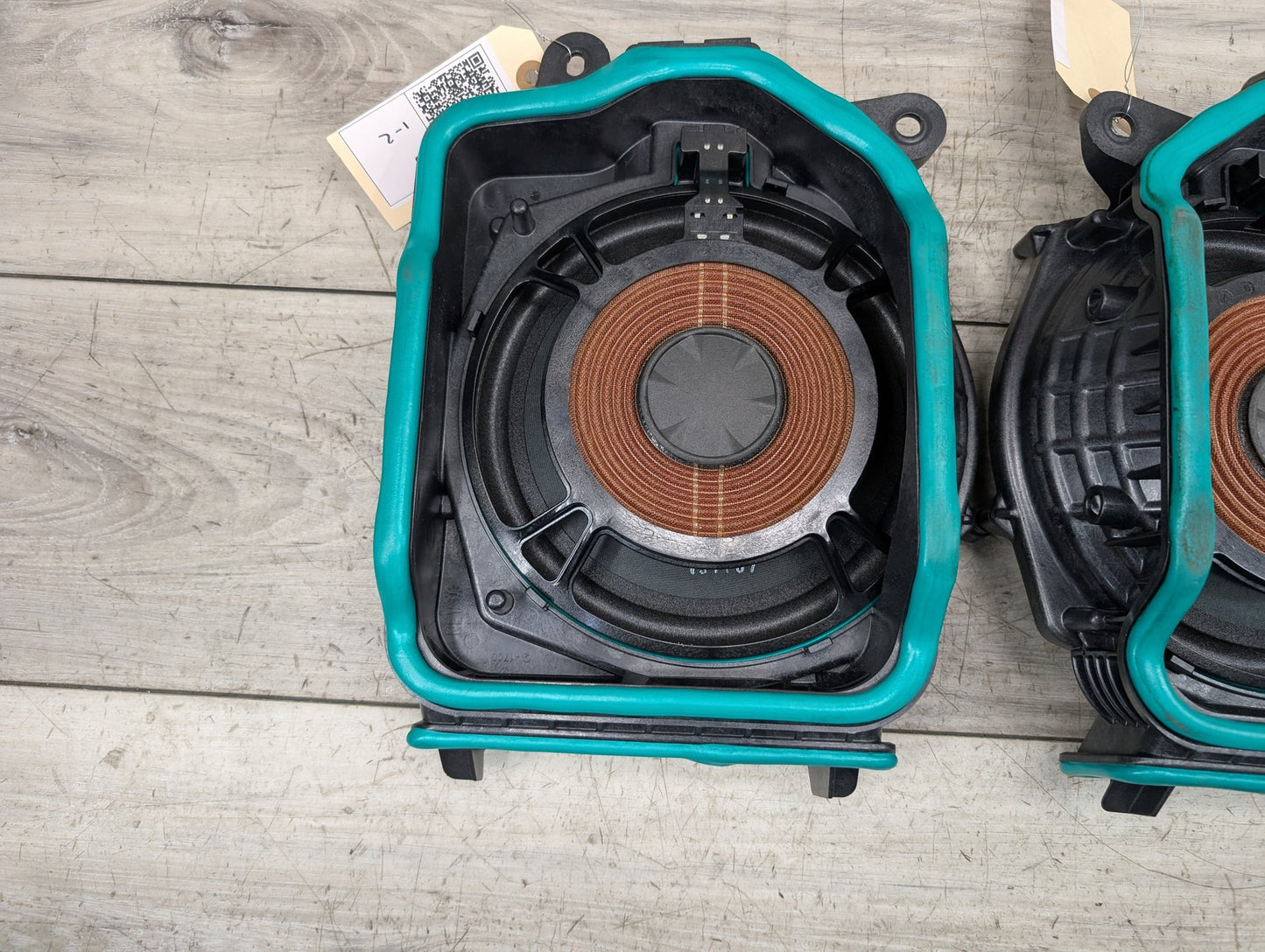 16-19 OEM BMW G30 G12 F90 Front Left Sub Subwoofer Audio Speaker Harman Kardon