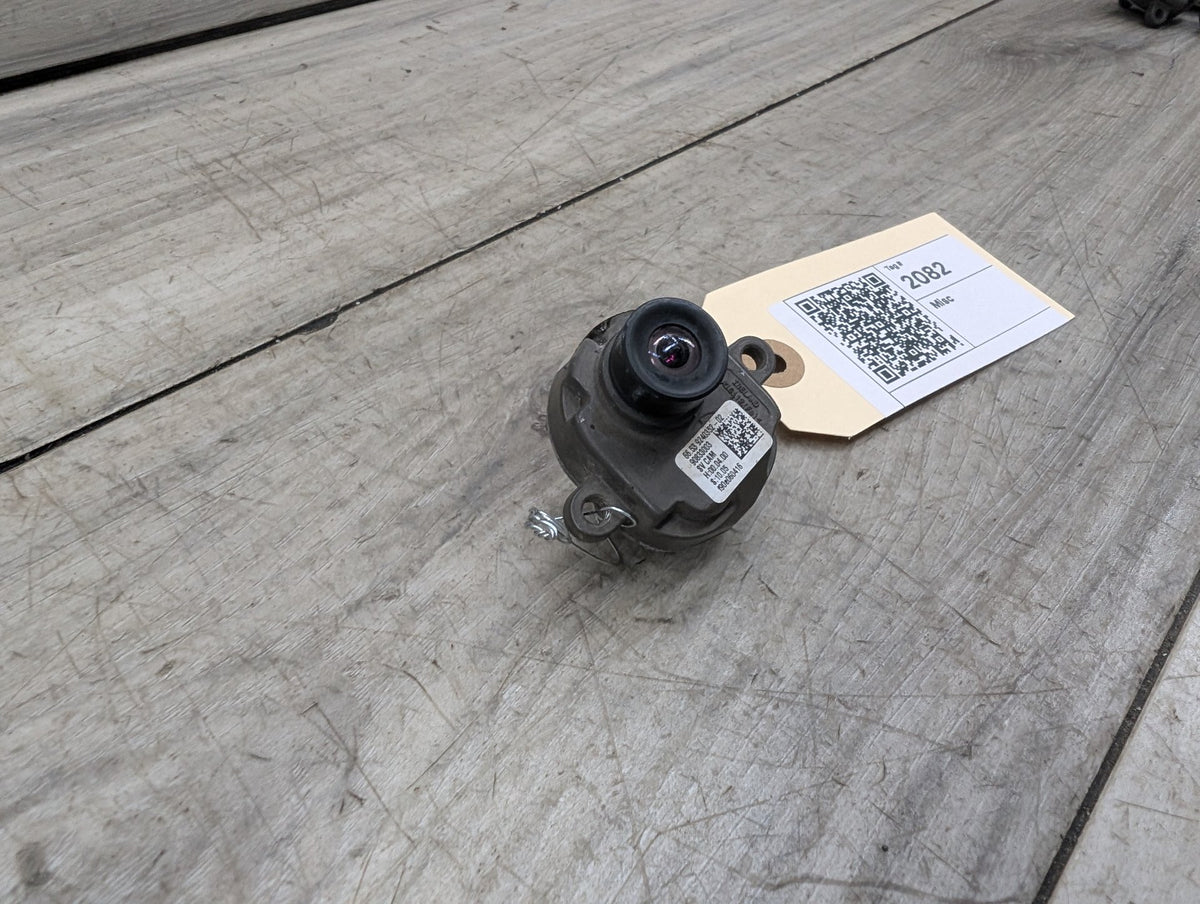 2011-2016 BMW 528i F10 Surround View Camera 9240532 Estimated Current mileage:71,680 OEM