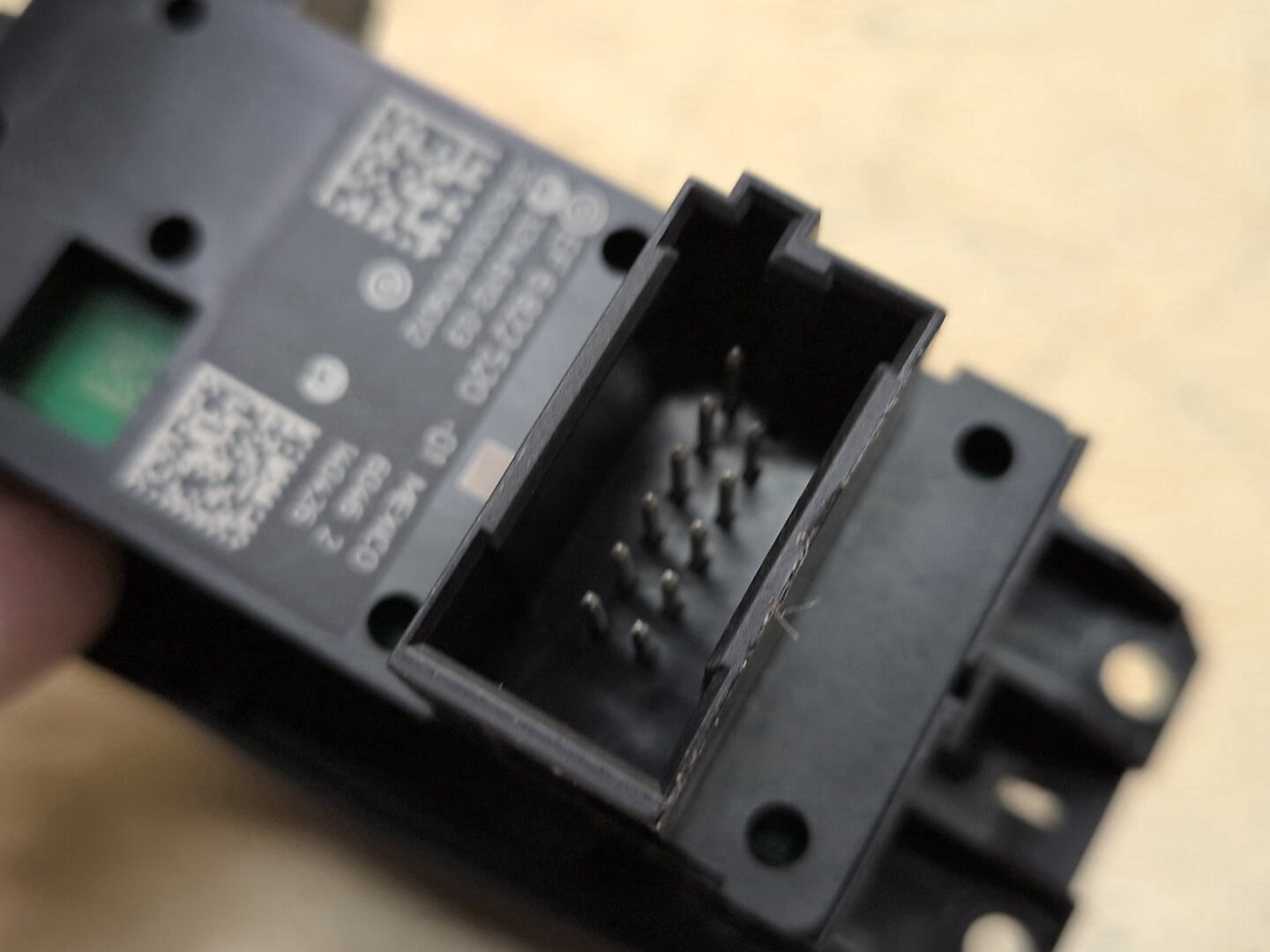 2015-2019 BMW X6 F16 Emergency Parking Brake Switch 6822520
