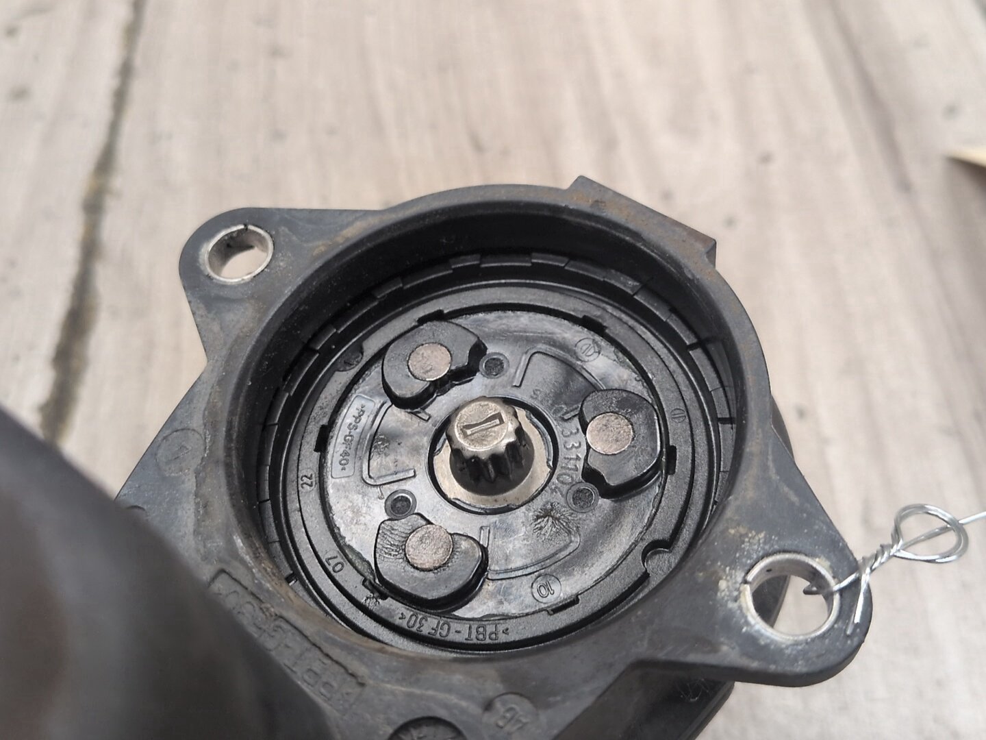 2018-2024 BMW X3 G01 Emergency Brake Actuator 6887383