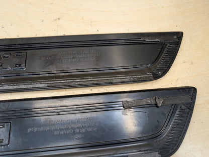 2011-2016 BMW X3 F25 Front Left Right Scuff Plate Door Sill SET 7205597