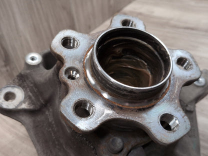 2018-2020 BMW X3 G01 Front Right Passenger Spindle Knuckle w/ Bearing 6882598