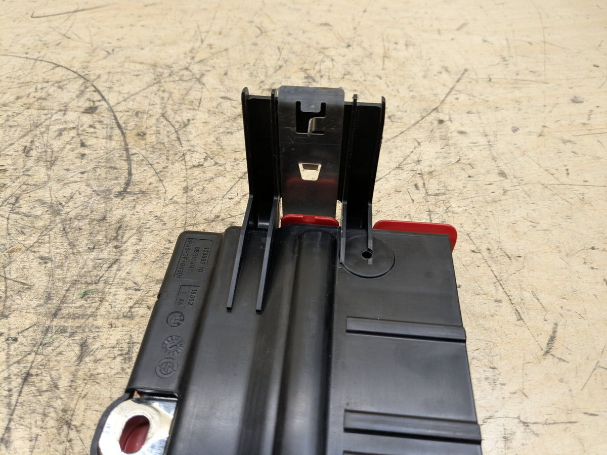 OEM BMW E90 E92 E93 Battery Power Lead Junction Distribution Fuse Box Voltage