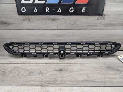 2015 - 2019 BMW X6 F86 Front Middle Center Bumper Cover Grille 8056341 S63B44T2