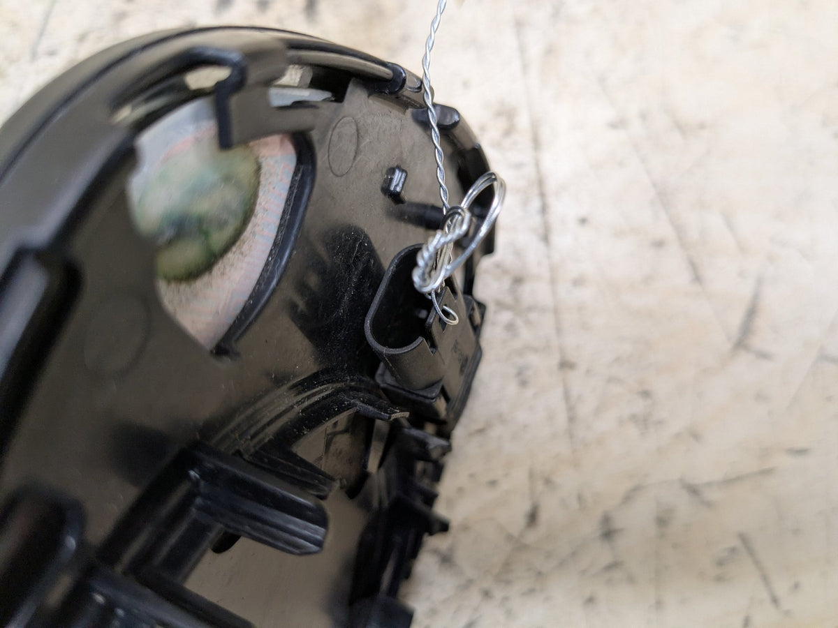 2007-2013 BMW 328i E92 Front Left Driver Side Mirror Glass 7252895 OEM