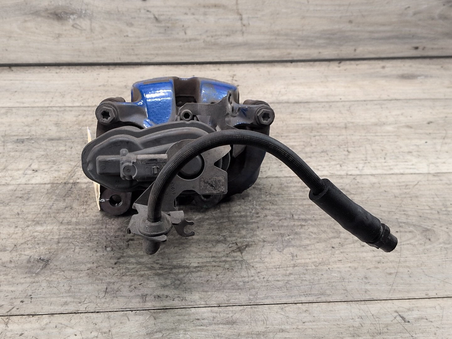 2018 - 2024 BMW X3 G01 Rear Left Driver Brake Caliper 6887409 B58B30M0