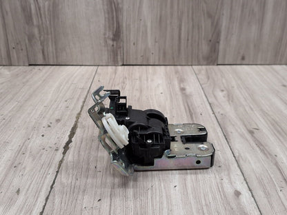 2015-2018 Audi Q3 8U Liftgate Trunk Lid Liftgate Lock Latch Actuator 8R0827505