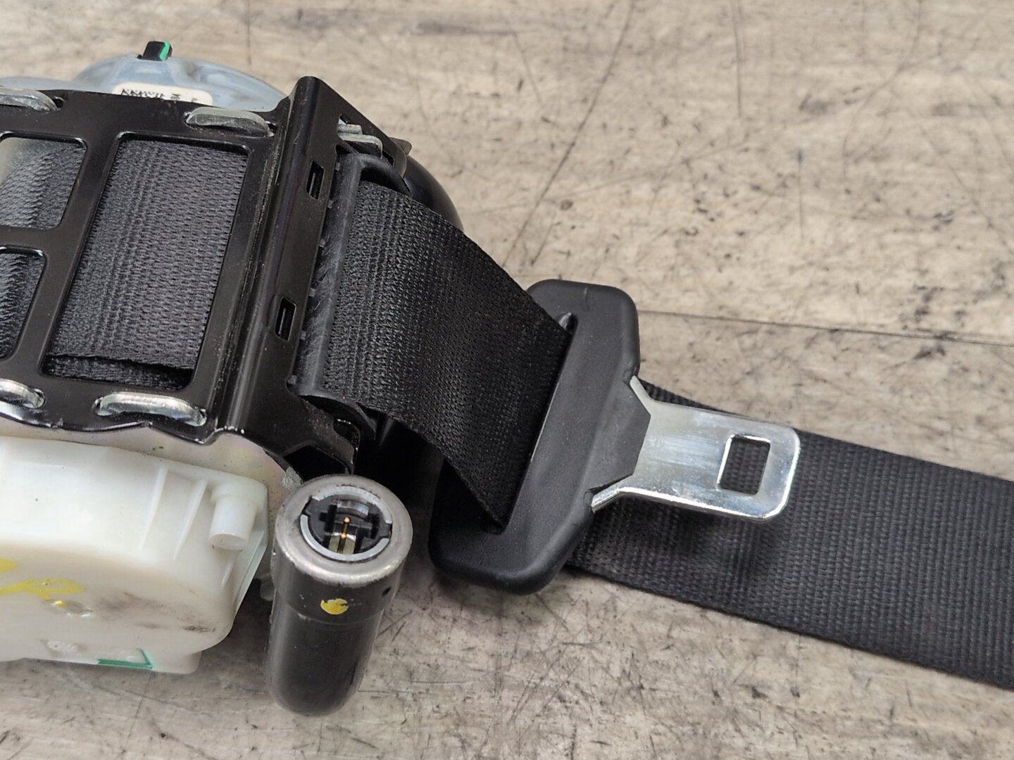 2018 - 2024 BMW X3 G01 Front Right Passenger Seatbelt Seat Belt Retractor 7469962 B58B30M0