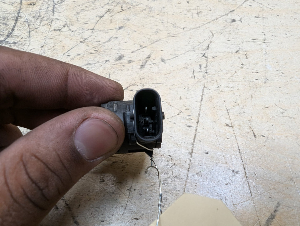 2019-2026 BMW X5 G05 Bumper PDC Parking Distance Sensor 9472118 OEM