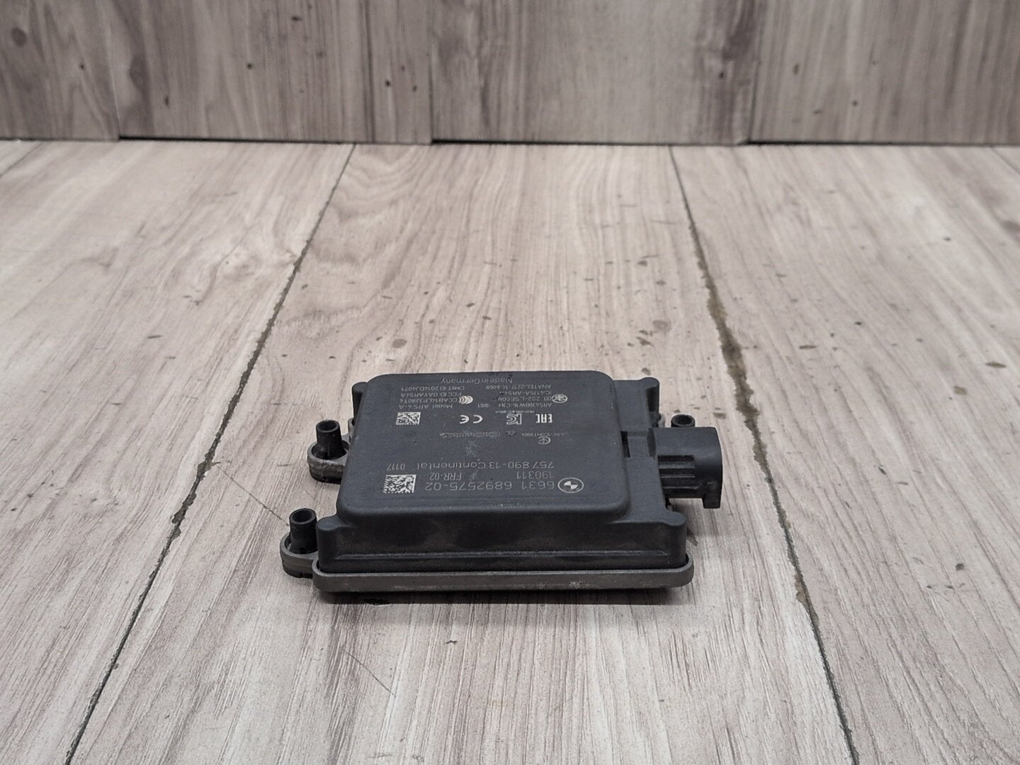 2016-2022 BMW 750i G12 - Front Bumper Cruise Control Distance Radar Senor Module PN: 6892575