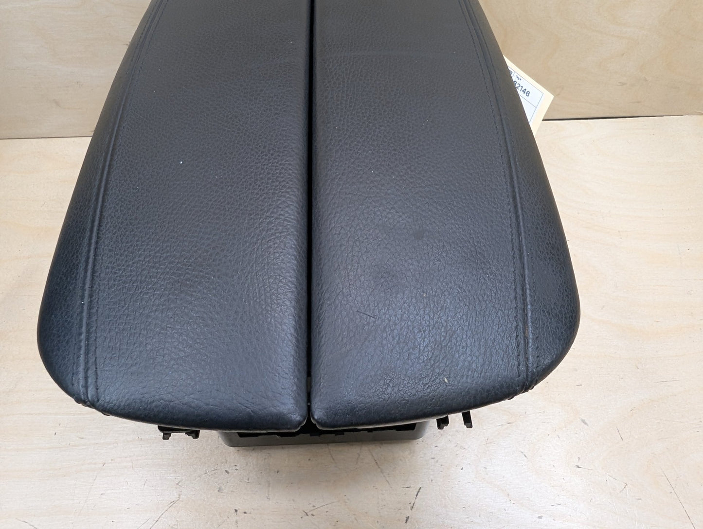 2015-2019 BMW X6 F16 Center Console Armrest Arm Rest 9251992