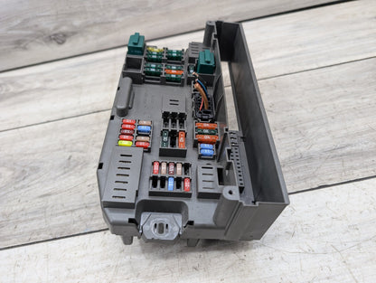 2007 - 2013 BMW X5 E70 Front Power Distribution Fuse Box 9145115 N62B48B