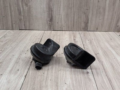 2012-2018 BMW M6 F06 Alarm Horns SET 7284482 OEM
