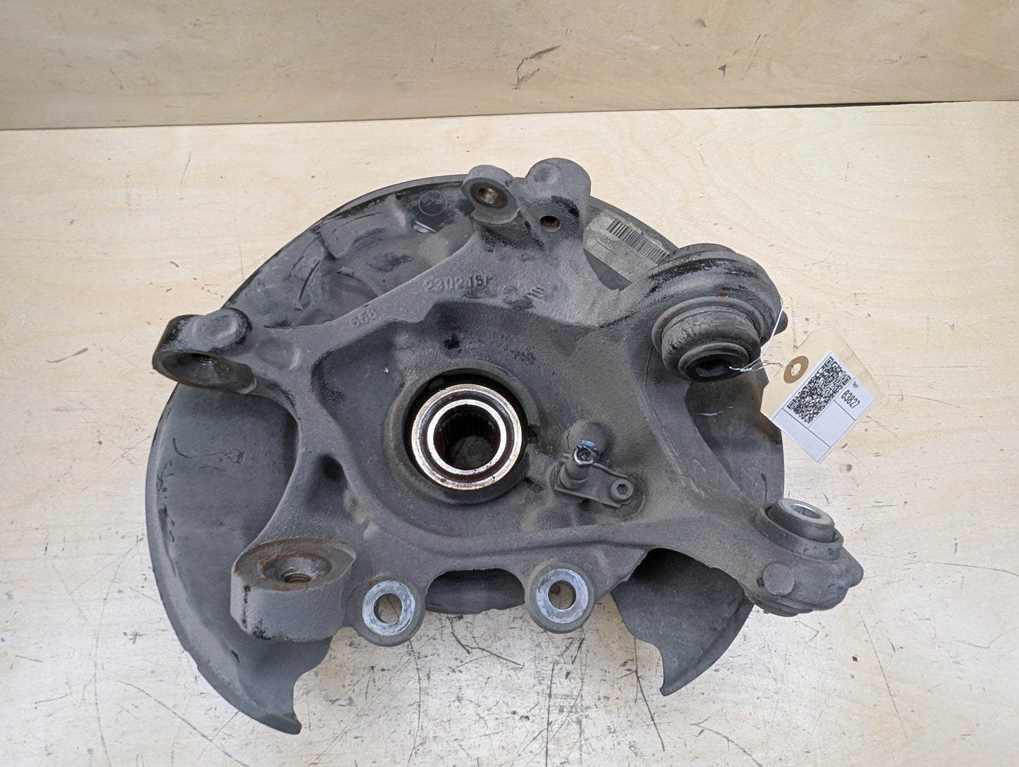 2012-2018 BMW 320i F30 Rear Right Passenger Spindle Knuckle w/ Bearing 6792522