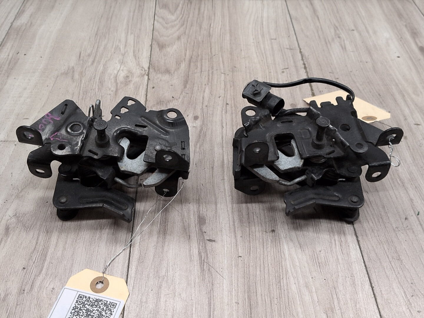 OEM BMW F02 F06 F10 F12 F13 M5 M6 Hood Left Right Hood Lock Latch w/ Cable SET