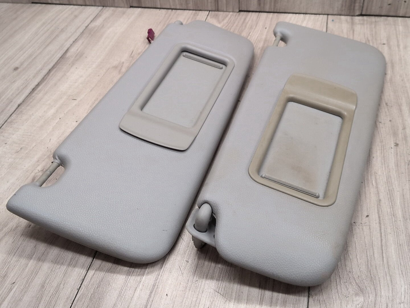2011 BMW 328i E90 Front Left Right Sun Visor SET 7252053