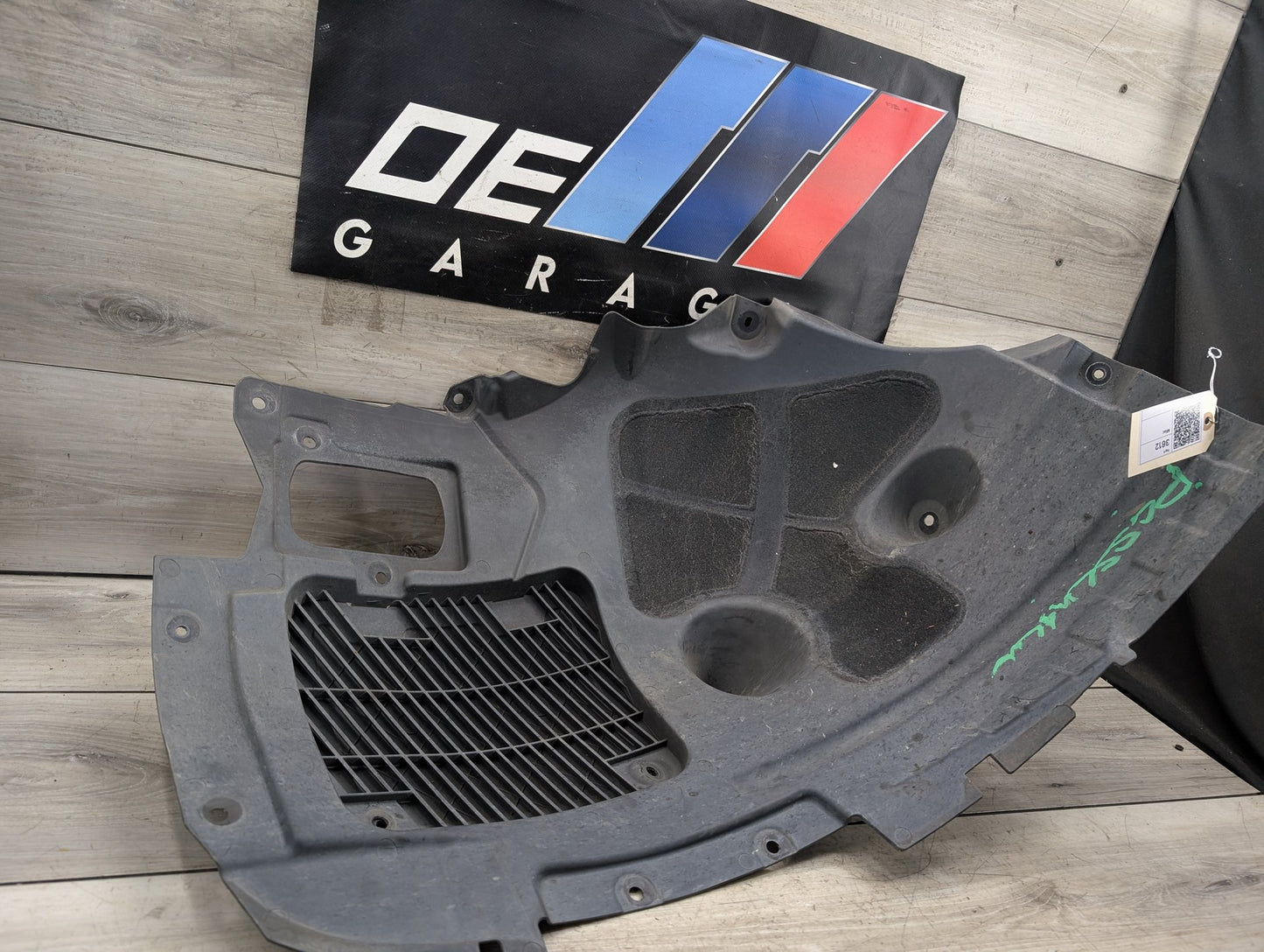 OEM BMW F95 G05 X5 Right Passenger Fender Liner Wheel Splash Shield Frontward