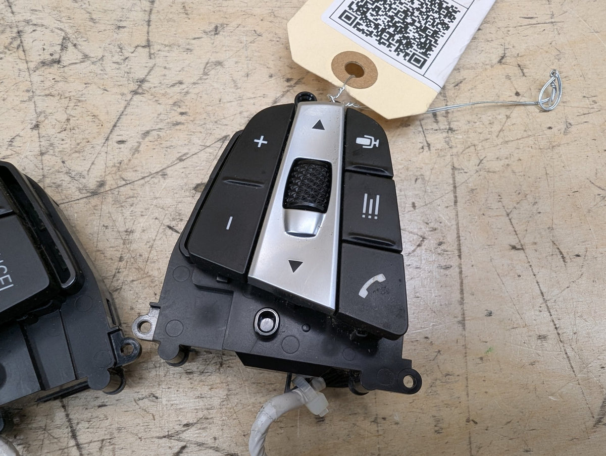 OEM BMW G05 G06 X5 X6 G14 G15 840 Steering Wheel Multifunction Switch Buttons