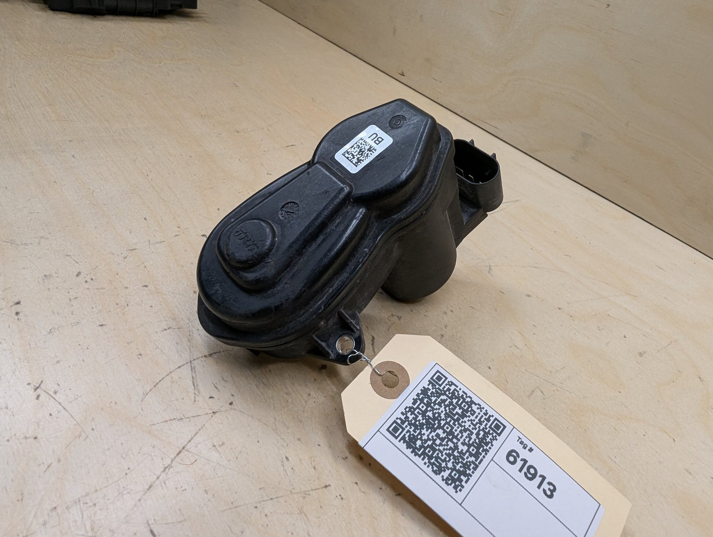 OEM BMW F06 F10 F12 F13 F25 I12 Rear Left or Right Brake Caliper Electric Motor