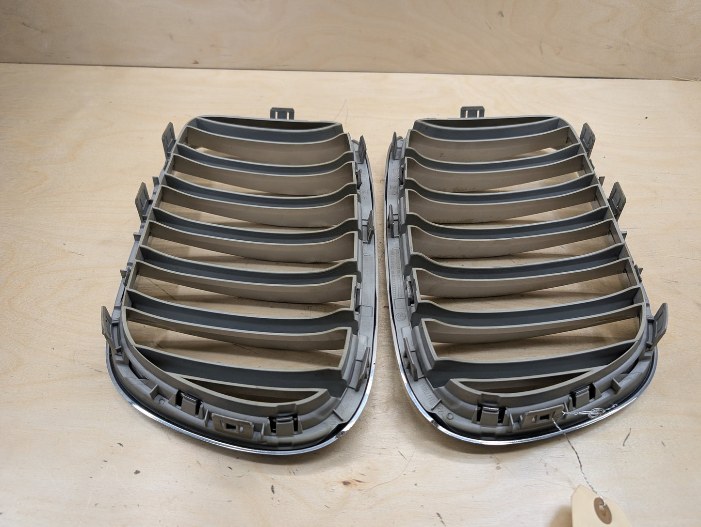 2011-2016 BMW X3 F25 Front Left Right Upper Bumper Cover Kidney Grilles SET 7210725