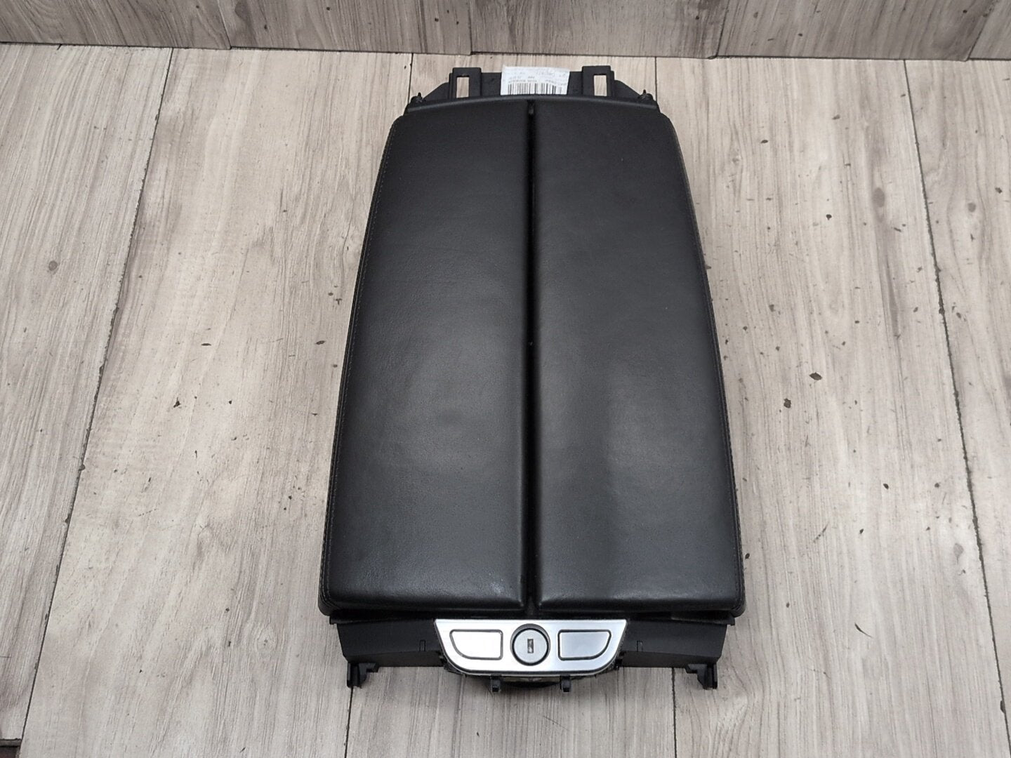 2012-2018 BMW M6 F06 Center Console Armrest Arm Rest 8055835