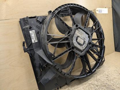 2007-2013 BMW 328i E92 Radiator Cooling Fan Shroud Assembly SET 7581653