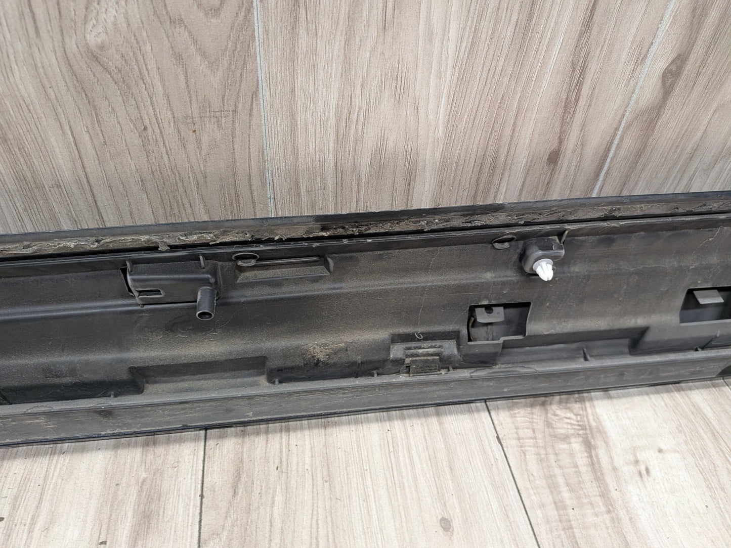 2015-2018 Audi Q3 8U Right Passenger Side Skirt Rocker Panel 8U0853960D
