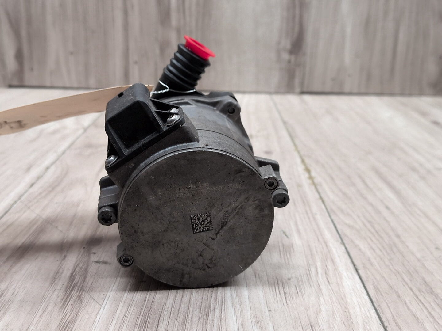 2014 - 2018 BMW X5 F85 Engine Water Heater Control Valve Pump 7850113 S63B44T2