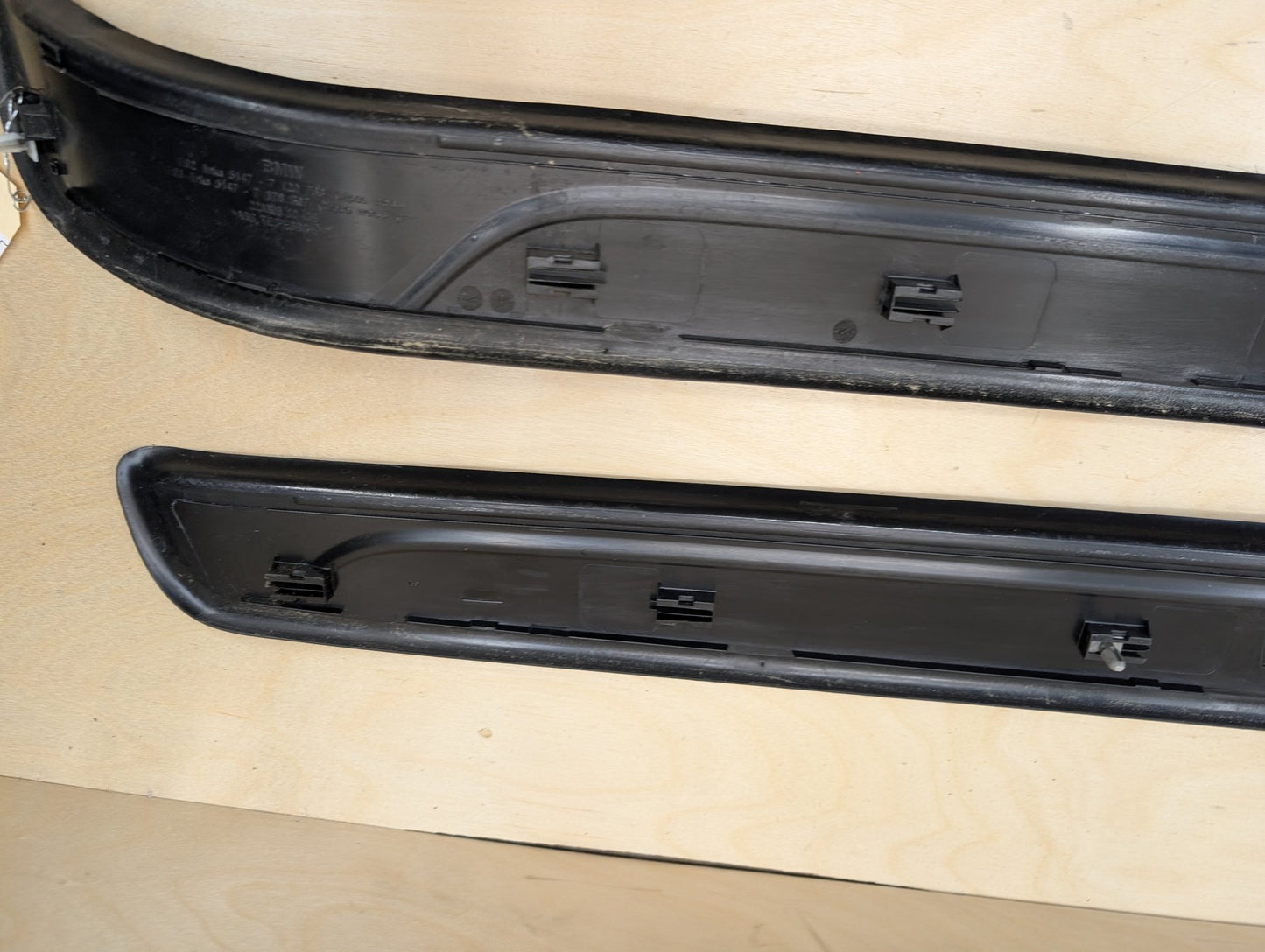 2007-2013 BMW 335i E93 Front Left Right Scuff Plate Door Sill SET 7178597