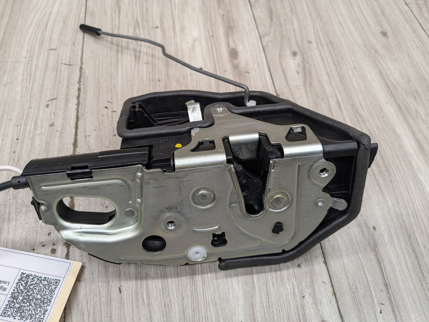 2010 - 2015 BMW 750i F01 Rear Right Passenger Door Latch Lock Actuator 5a36e22 N63B44O1