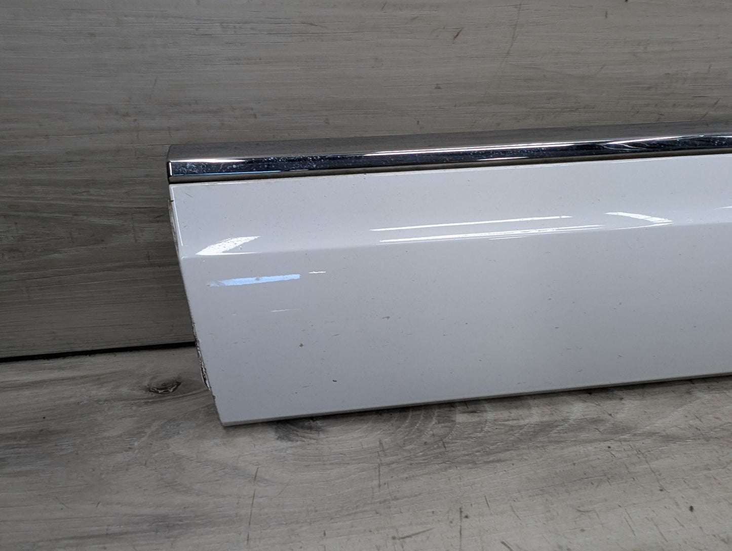 2009 - 2017 Audi Q5 8R Rear Left Driver Exterior Door Trim Molding 8R0853969L EA888