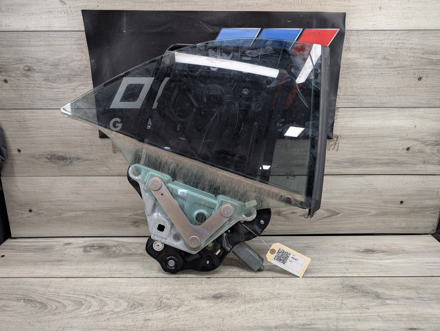 2008 - 2017 Audi S5 8T Right Passenger Quarter Panel Window Glass 8F0839398D