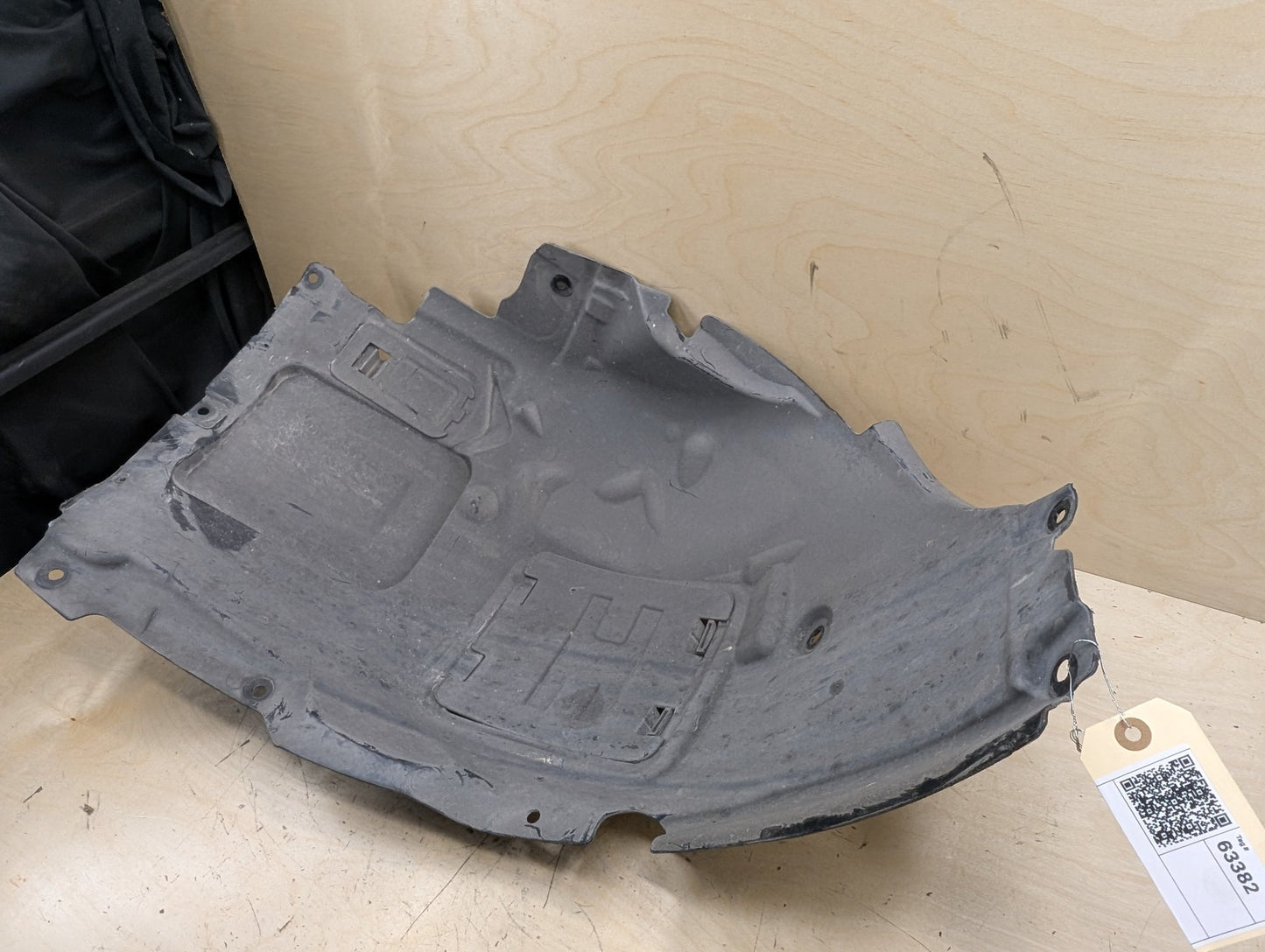 OEM BMW F30 328 330 335 34 Front Right Passenger Fender Liner Wheel Splash Guard