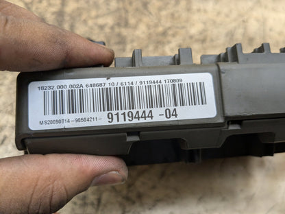 2008-2013 BMW 135i E88 Front Power Distribution Fuse Box 9119444 OEM