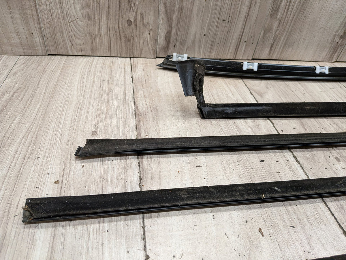 2004-2010 BMW M6 E64 Front Rear Left Right Door Gloss Shadow Line Trim Moldings SET 7905425 OEM