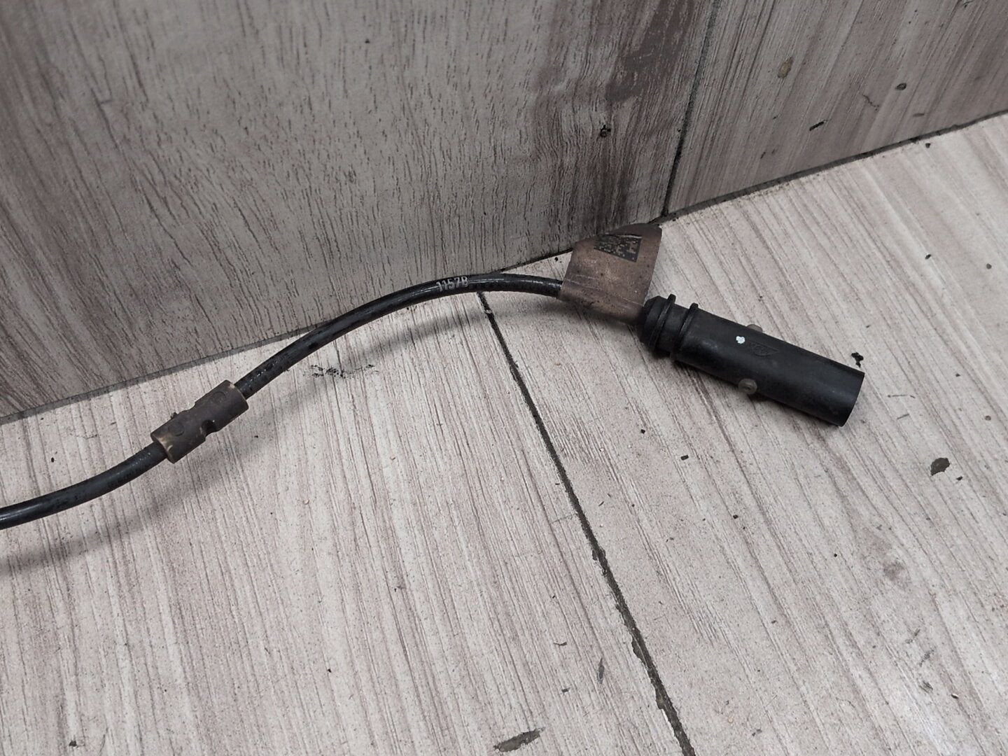 2017-2023 BMW M550i xDrive G30 Rear Right Passenger ABS Wheel Speed Sensor 6875386