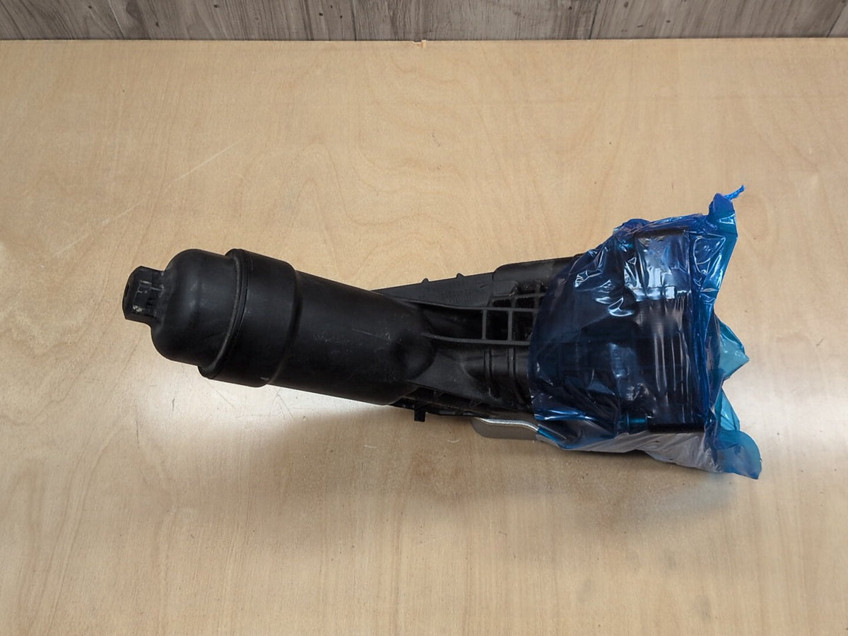 OEM BMW G01 G20 G22 G23 G26 G30 G42 330 430 X3 Engine B46 B48 Oil Filter Housing