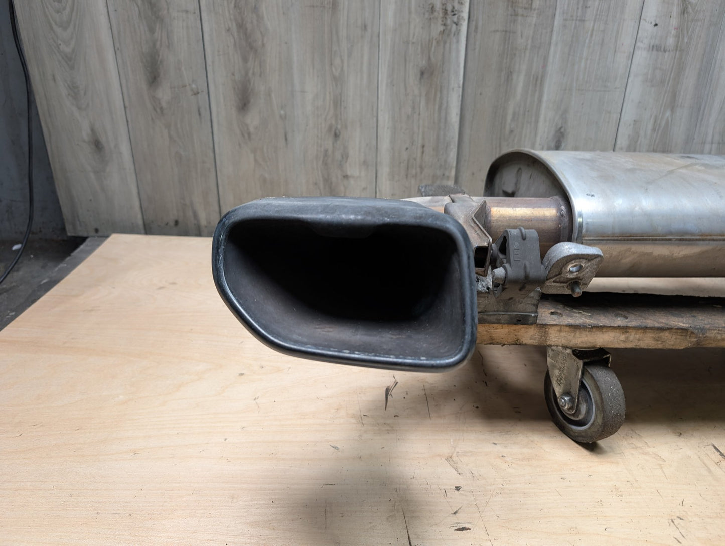 2018 - 2023 BMW X3 G01 Rear Exhaust Muffler 8693952 B58B30M0
