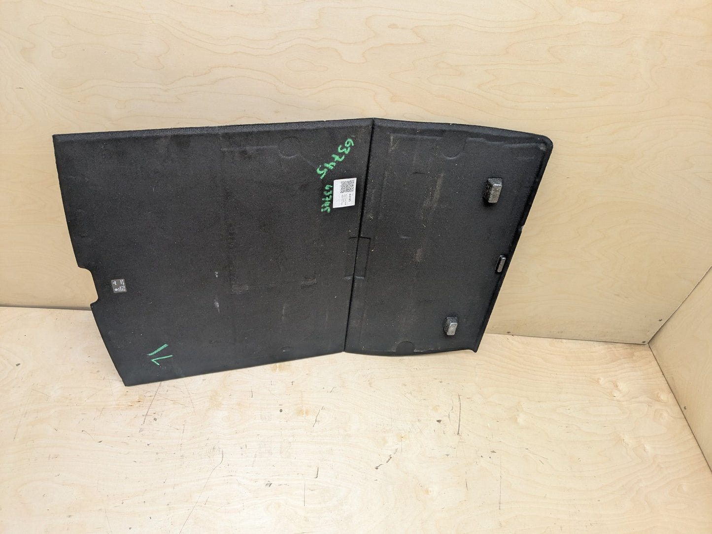 2012-2018 BMW 320i F30 Rear Trunk Cargo Floor Carpet Spare Tire Cover 7246302