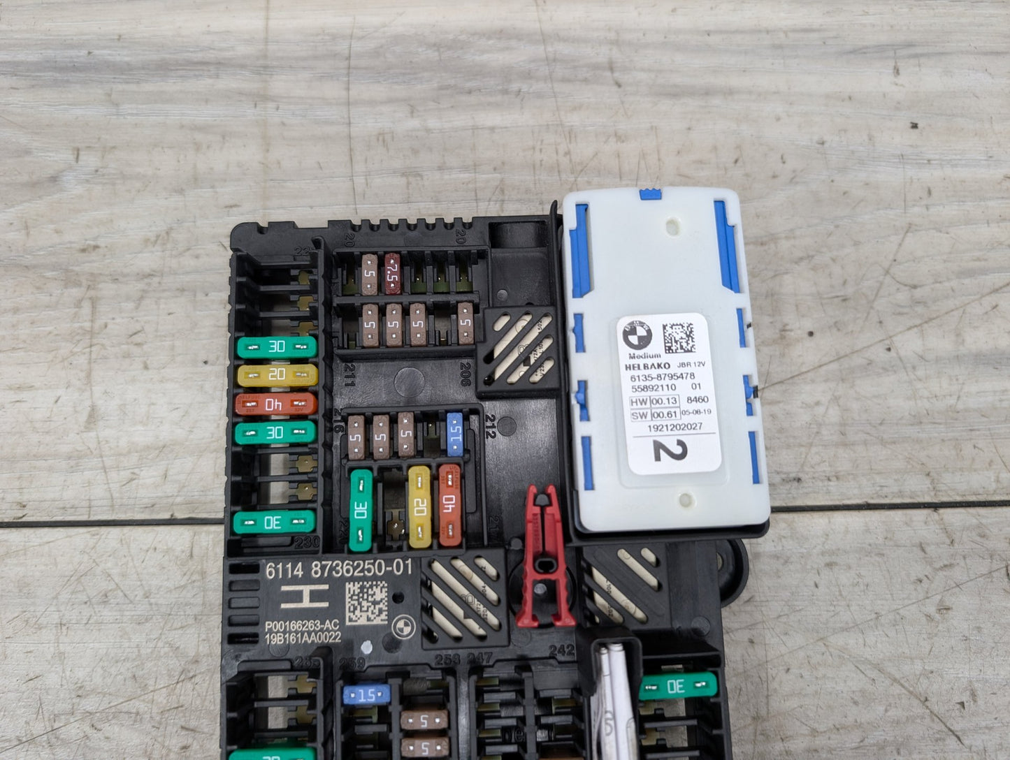 2018 - 2024 BMW X3 G01 Rear Power Distribution Fuse Box 8736250 B58B30O1