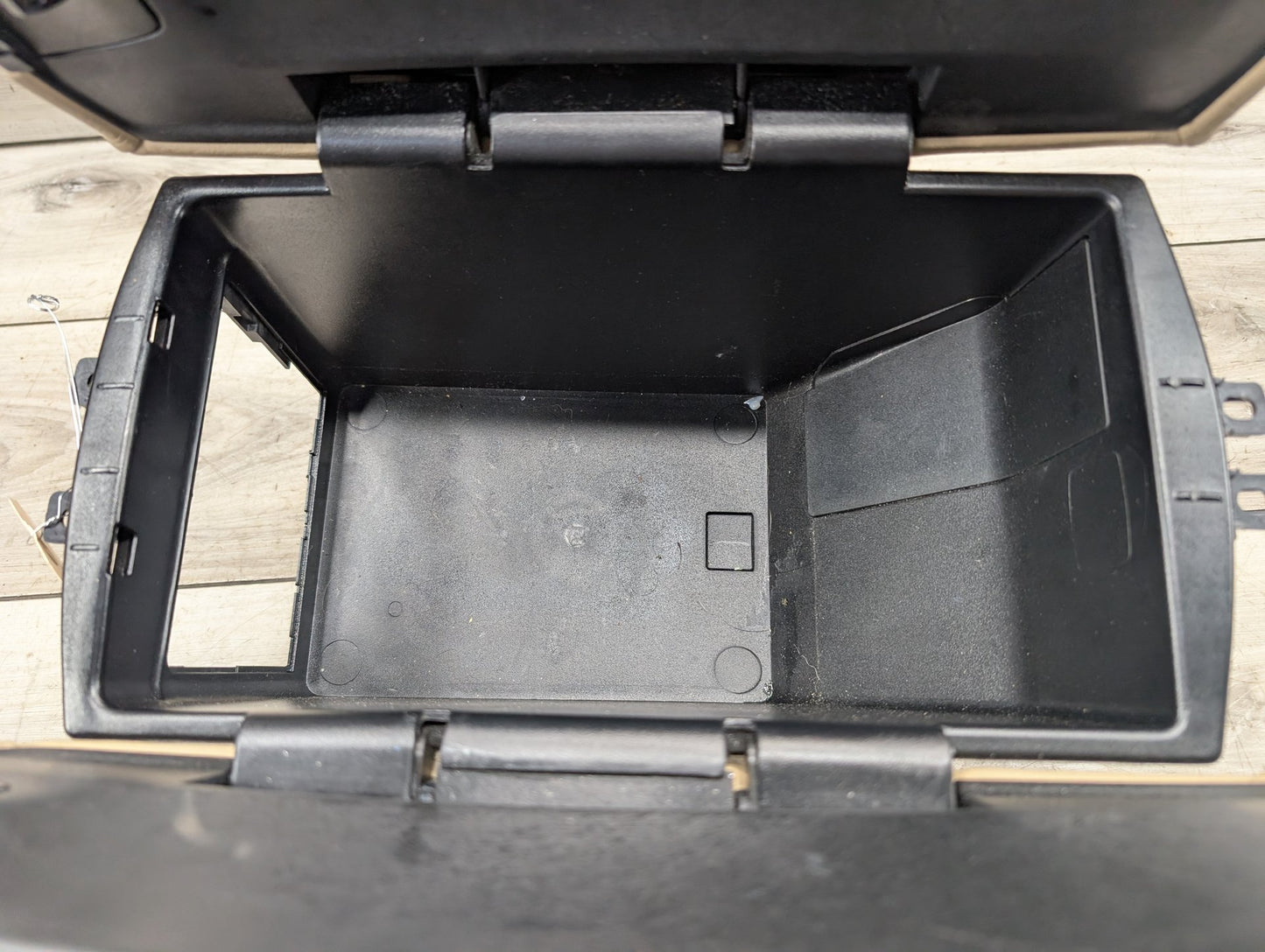 2007-2013 BMW X5 E70 Center Console Armrest Arm Rest 9115083