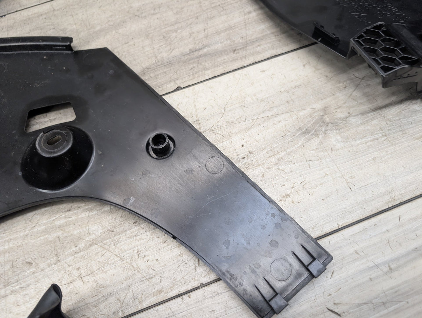 OEM BMW F90 M5 G30 530 540 M550 Front Left Engine Support Sealing Cover Trim SET